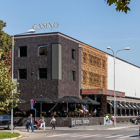 Apartman Rea Komárno Eksteriør bilde
